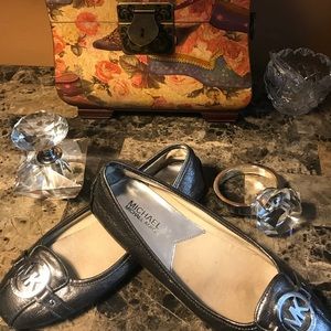 Gently worn. MK loafer